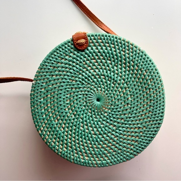 POPPY & SAGE Camilla Woven Rattan Circle Crossbody - Picture 2 of 8